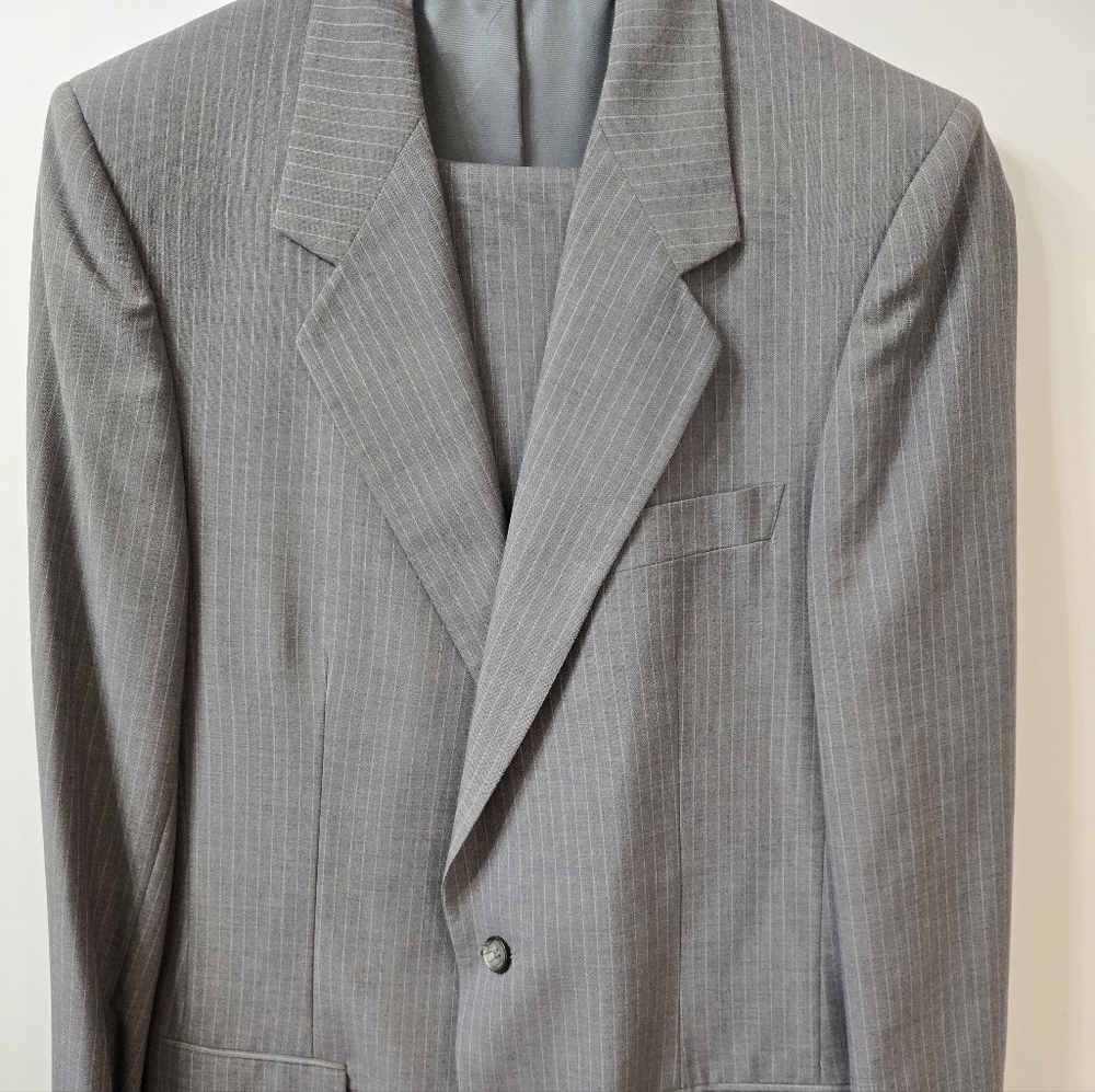 Men's Gray Pinstripe Blazer